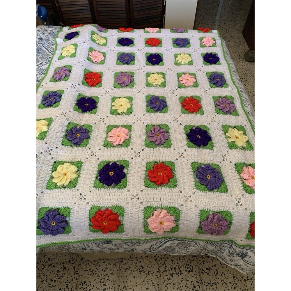 Handmade Crochet Knitted Bed Spread Coverlet With Flowers Sz 72x38 - NEW